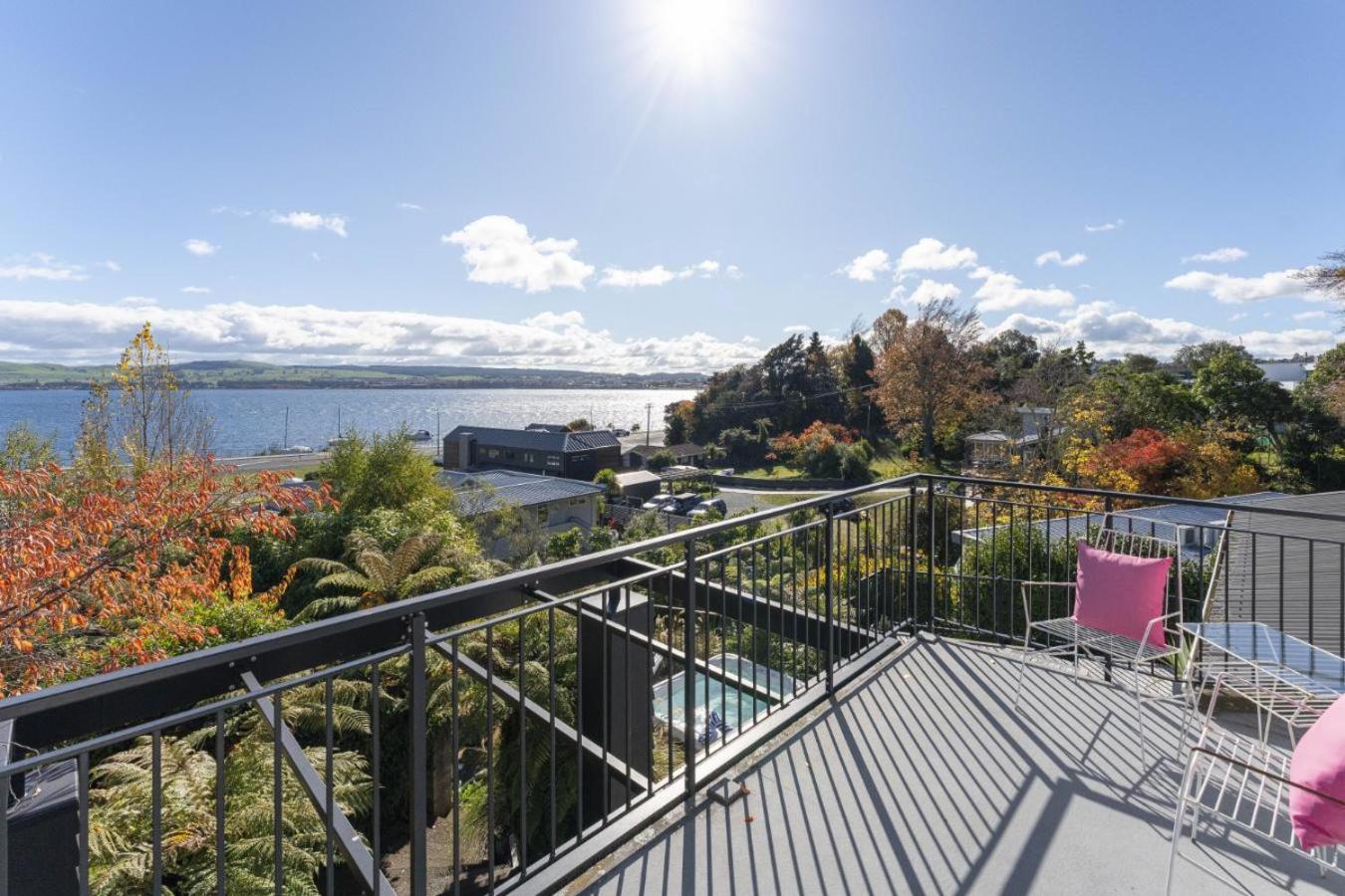 Bayview Lake Taupo Eksteriør billede